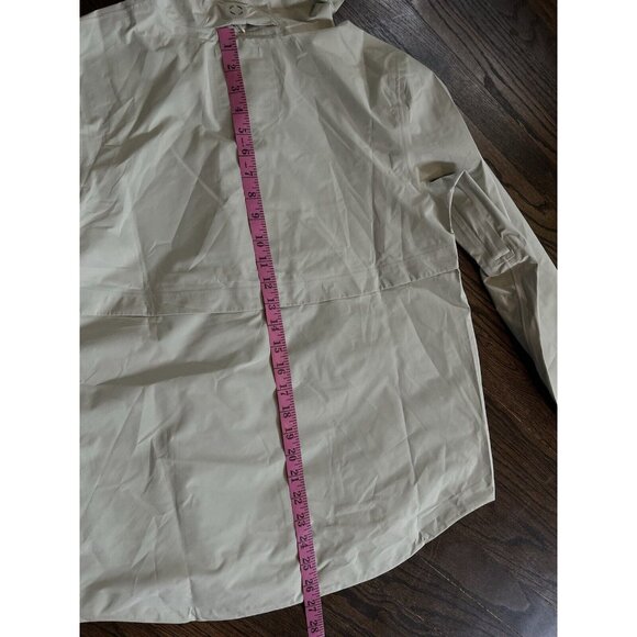 NWT Under Armour Stormproof Packable Jacket Waterproof Beige Women’s Sz XS $300 - Picture 7 of 10